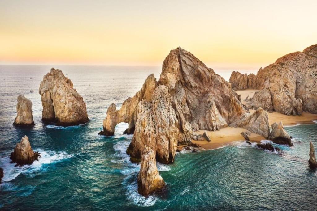 Vacay Condo Walk To The Beach Restaurants & Clubs Cabo San Lucas Dış mekan fotoğraf